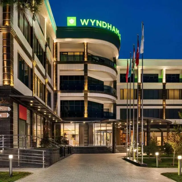 Реальные фото Wyndham Garden Tashkent (Уиндхэм Гарден)