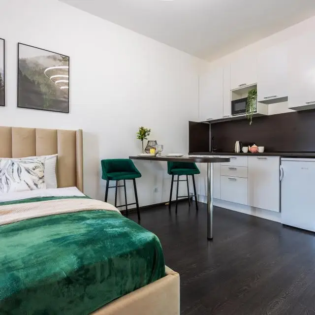 Реальные фото ApartMe на улице Верхне-Каменская