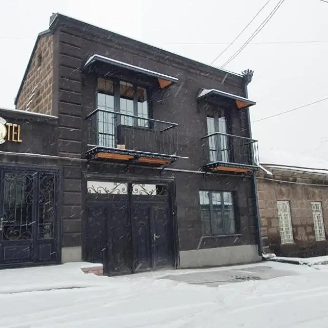 Реальные фото Jinj Gyumri Boutique Hotel (Джиндж Гюмри Бутик)