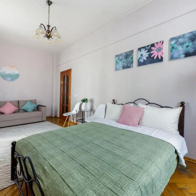 Реальные фото ApartLux (АпартЛюкс) на Каретном Ряду