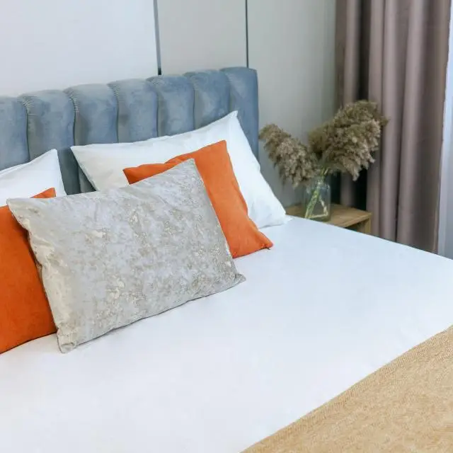 Реальные фото RentPlaza на улице Луначарского 3