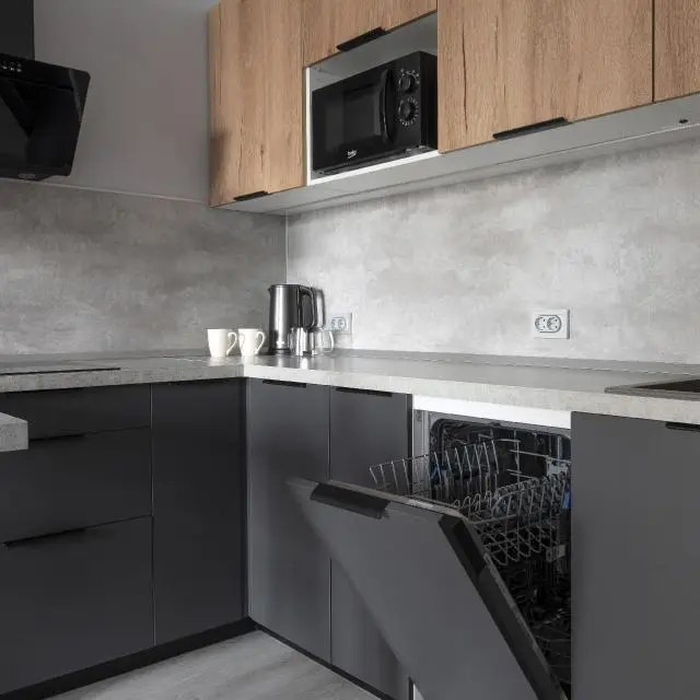 Реальные фото MyHome YourHome на Уральская 23