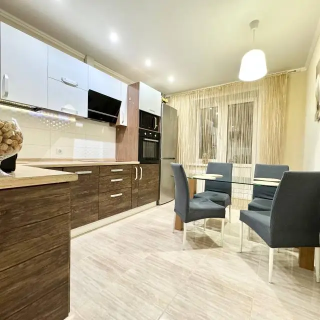 Реальные фото Rental Family Rooms (Рентал Фэмили Румс) на Олимпийском бульваре 12