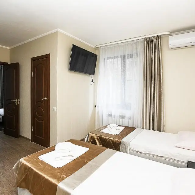 Реальные фото Aton Family Hotel (Атон фемили)