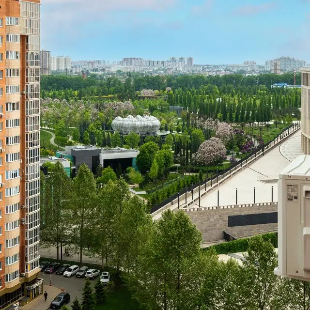 Реальные фото ТутЖивут на улице Восточно-Кругликовская 20