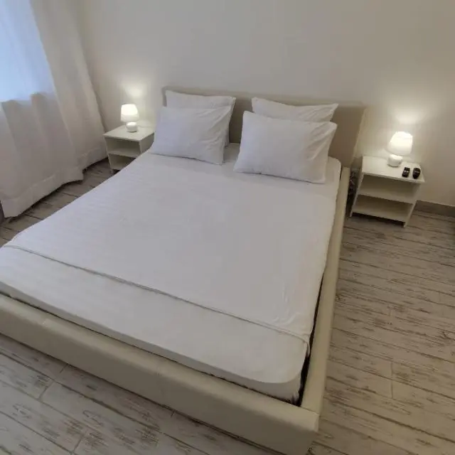 Реальные фото ZNS Rent (ЗНС Рент) на улице Луначарского 61