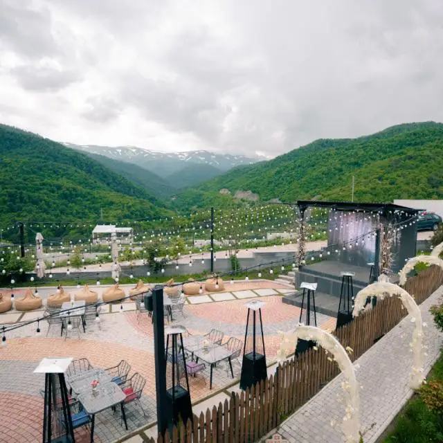 Реальные фото Motives Inn Dilijan (Мотивс Инн Дилижан)
