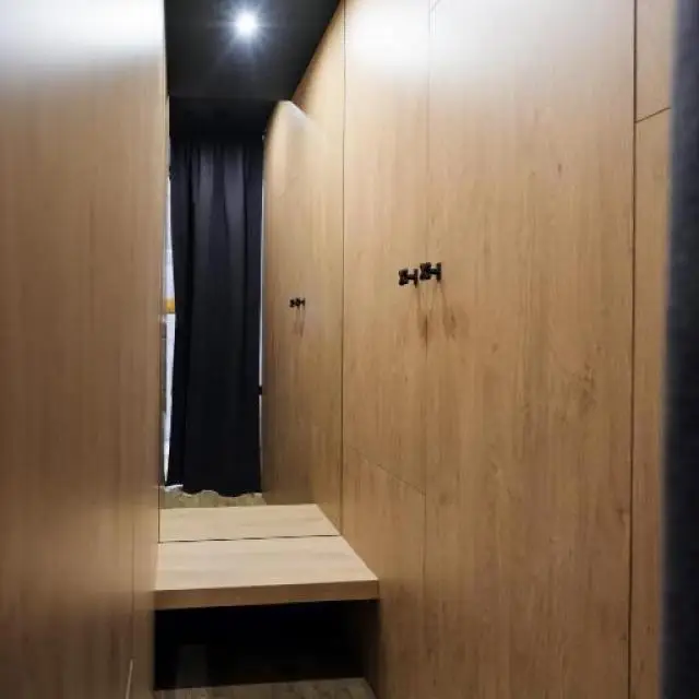 Реальные фото InBox Capsule Hotel (ИнБокс Капсула)