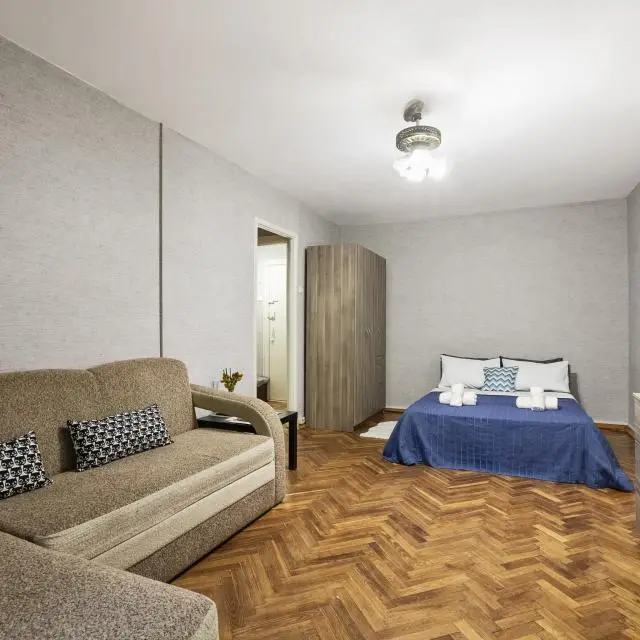 Реальные фото Hermes Aparts (Хермес Апартс) на бульваре Волжский