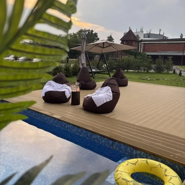 Реальные фото Русский двор