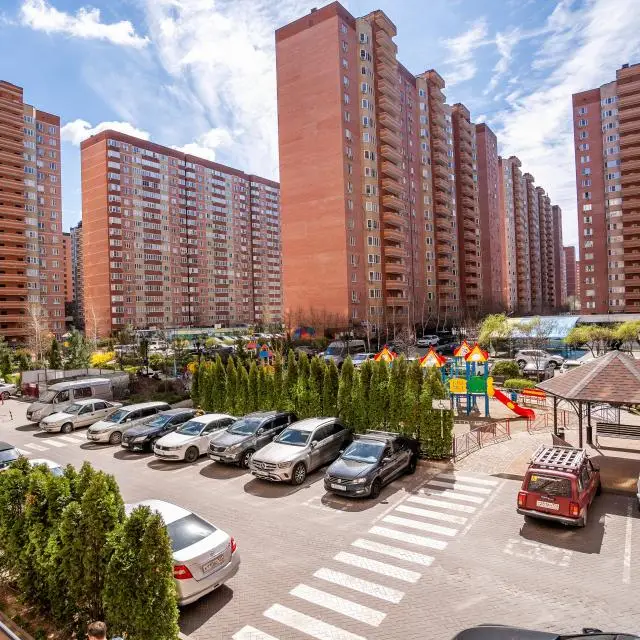 Реальные фото СУТКИ В КРД на улице им. Героя Сарабеева В.И. 5 к3