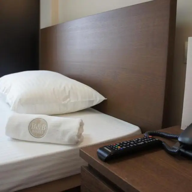Реальные фото B&B HOTEL Centre (Би энд Би Отель Центр)