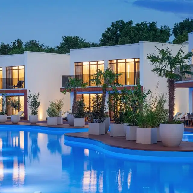 Реальные фото Miracleon Fюnf Luxury Resort & SPA Anapa 5* (Мираклион Фюнф Лакшери Резорт энд СПА Анапа) 