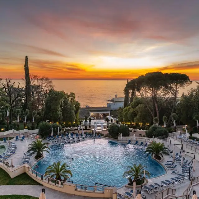Реальные фото Swissôtel Resort Сочи Камелия (Свиссотель Камелия)