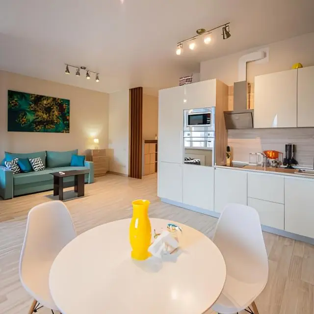 Реальные фото ApartDay на улице Ордженикидзе 64