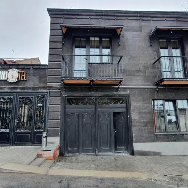 Реальные фото Jinj Gyumri Boutique Hotel (Джиндж Гюмри Бутик)