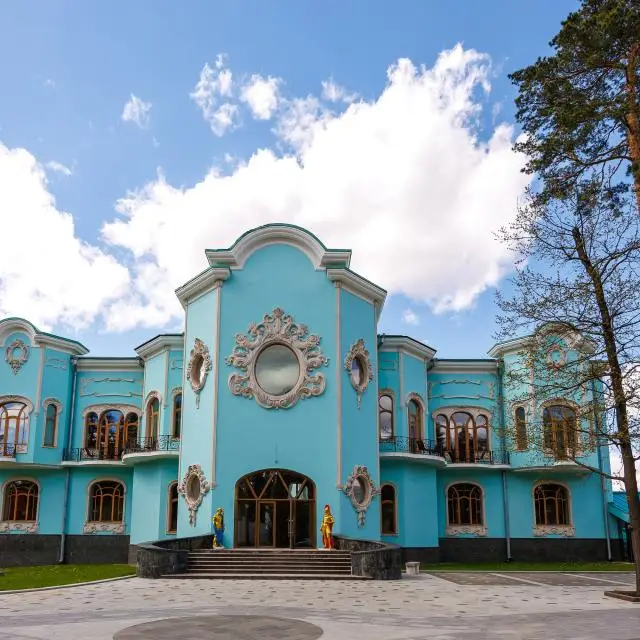 Реальные фото Malakhovka Palace (Малаховка Палас)