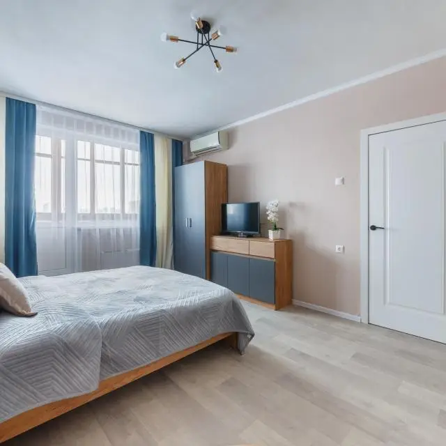 Реальные фото ApartLux (АпартЛюкс) на Кировоградской