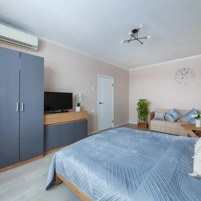 Реальные фото ApartLux (АпартЛюкс) на Кировоградской
