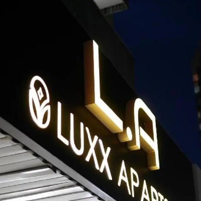 Реальные фото Хостел Luxx Aparts (Люкс Апартс)