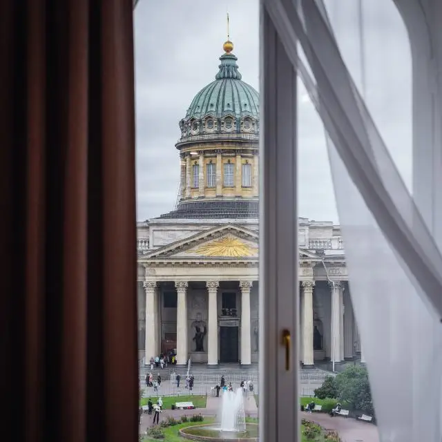 Реальные фото Kempf Nevsky (Кемпф Невский)